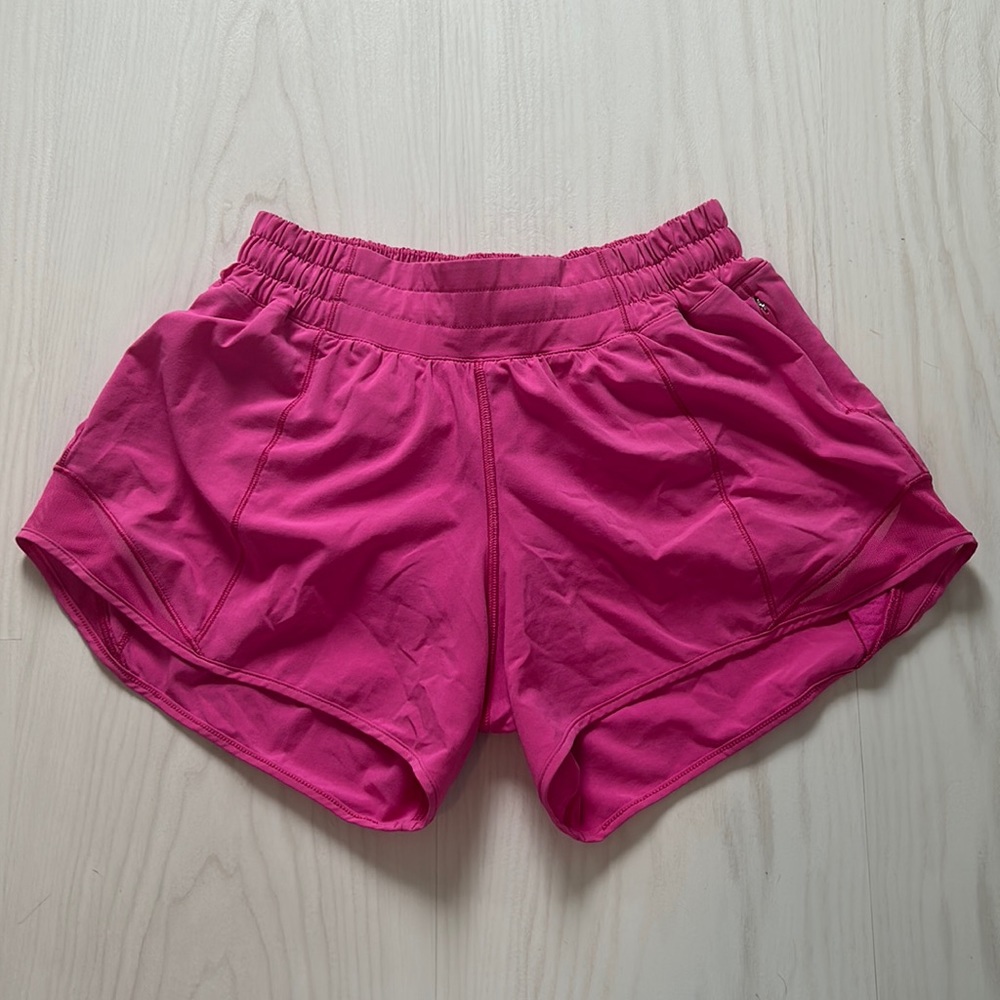 Lululemon Low-Rise Lined Sonic Pink Hotty Hots